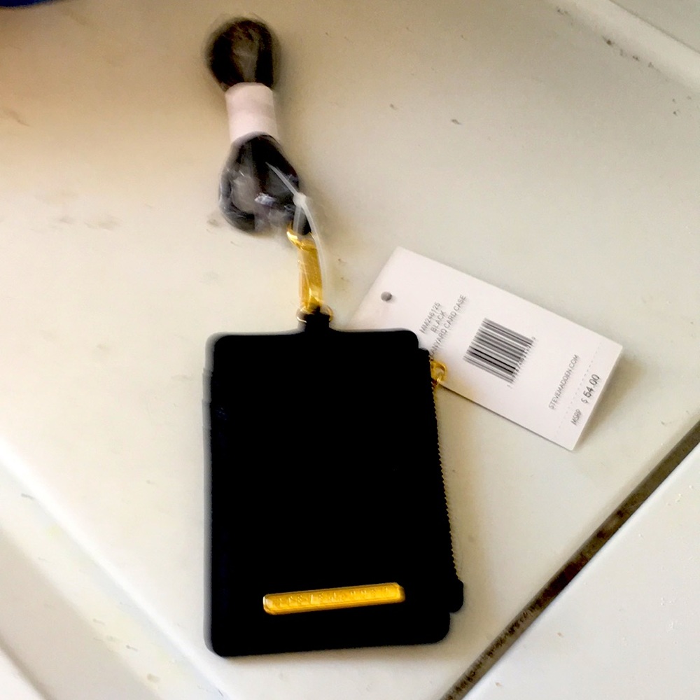 Lanyard with zippered pouch